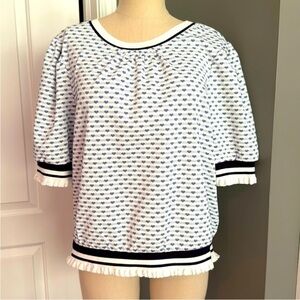 Voy Heart Top White Blue Navy Ruffle sleeves and waist Polyester NWT